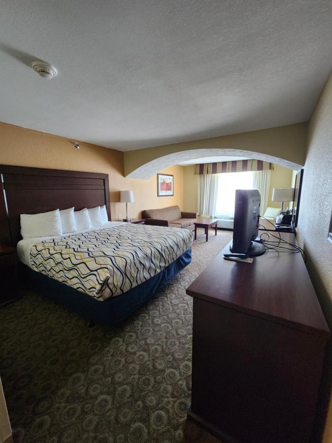 Highland Suites Minot Exterior foto
